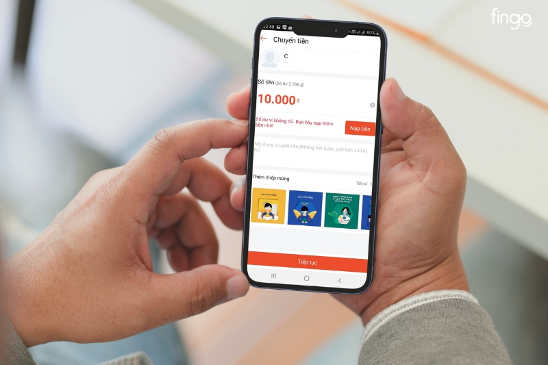 Nhập số tiền cần chuyển và nhấn tiếp tục