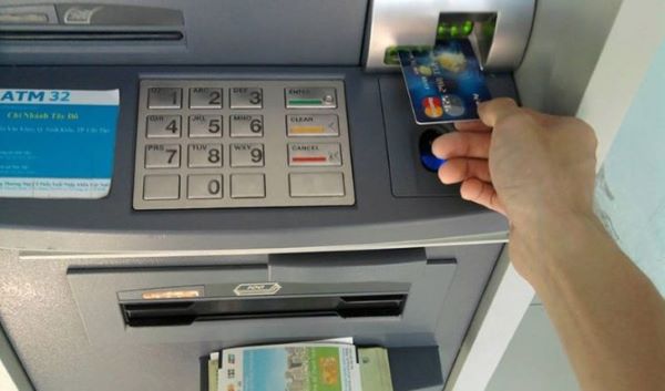 Kích hoạt thẻ ATM Agribank tại cây ATM