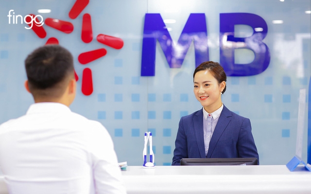 Cách nạp tiền vào tài khoản MB Bank tại quầy giao dịch 