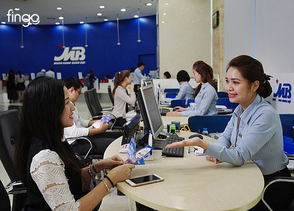 Lấy lại tên đăng nhập MB Bank tại quầy giao dịch