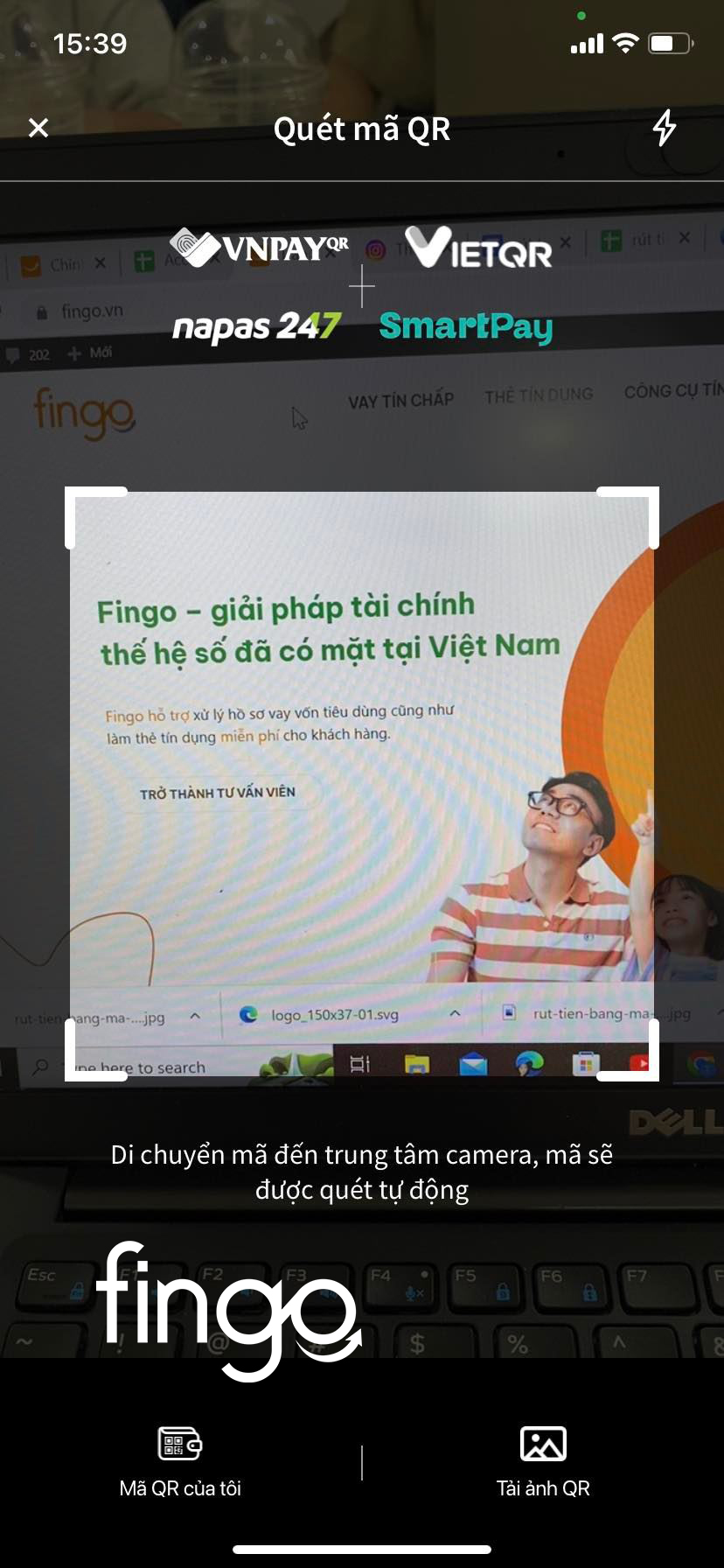 Đưa camera lên cây ATM để hệ thống quét và xác thực