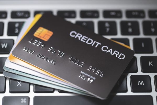 Thẻ tín dụng (Credit card)