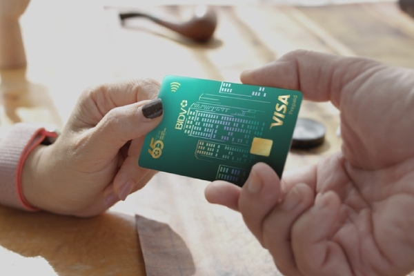 Thẻ trả trước (Prepaid card)