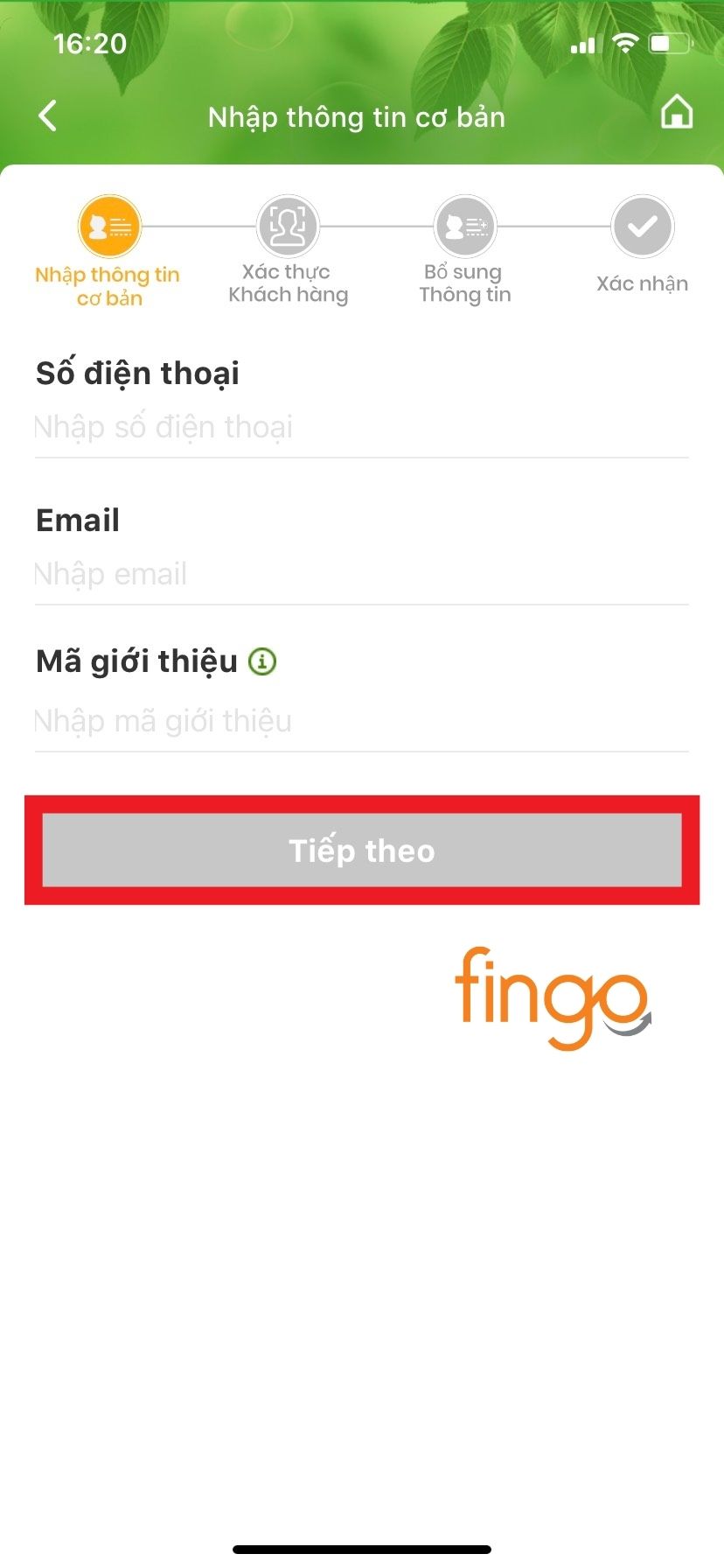 Bước 6: Bạn hãy nhập số điện thoại, email bạn đang sử dụng. Nhập mã giới thiệu bạn bè nếu có. Sau đó hãy bấm "Tiếp theo".