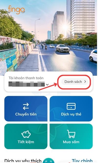 Đăng nhập vào ứng dụng. Tại đây, chọn tài khoản mà khách hàng muốn kiểm tra.