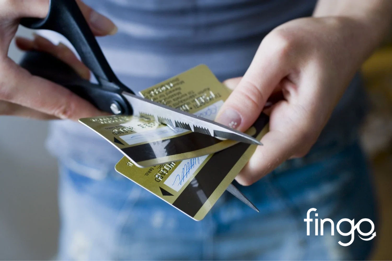 Thẻ tín dụng Sacombank chỉ có thể được huỷ trực tiếp tại chi nhánh/PGD