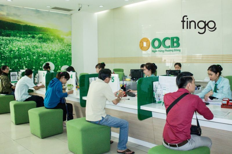 Mở thẻ tín dụng OCB trực tiếp tại chi nhánh ngân hàng.