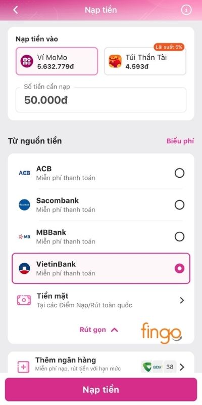Nhập số tiền bạn muốn nạp vào ví MoMo và chọn ngân hàng trung gian trùng với ngân hàng nhận tiền