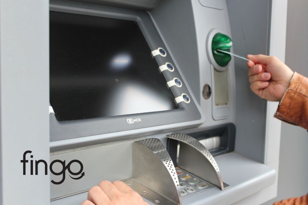 Cách rút tiền ATM HDBank khác ngân hàng