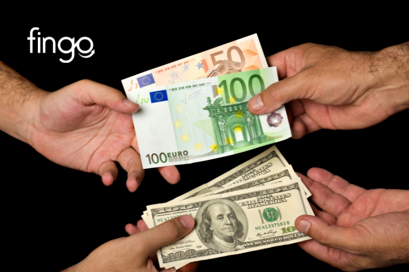 Phí chuyển đổi ngoại tệ Standard Chartered là gì?