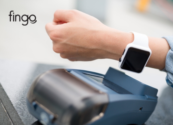 Cách thêm thẻ trên thiết bị Apple Watch