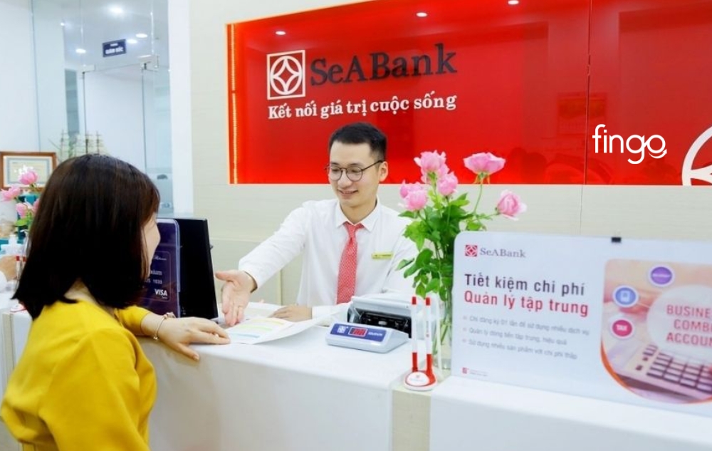 Đến quầy giao dịch SeABank để đăng ký làm thẻ