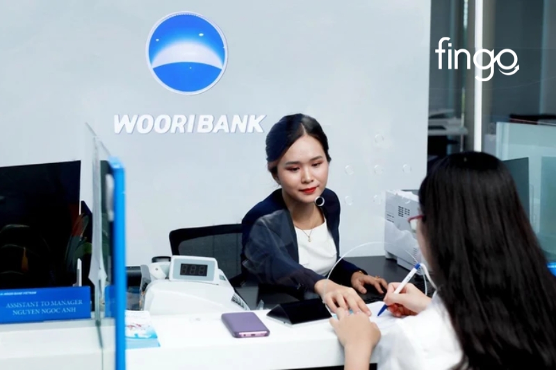 Cách đổi mã pin thẻ Woori Bank tại ngân hàng.