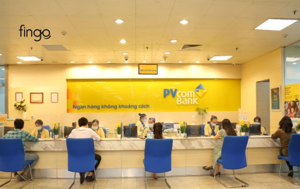 Mở thẻ tín dụng quốc tế PVcomBank Shopping Standard tại quầy giao dịch