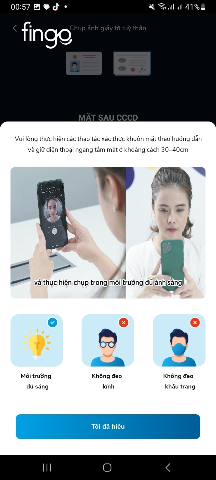 Bước 5: Chụp ảnh xác thực gương mặt theo hướng dẫn.