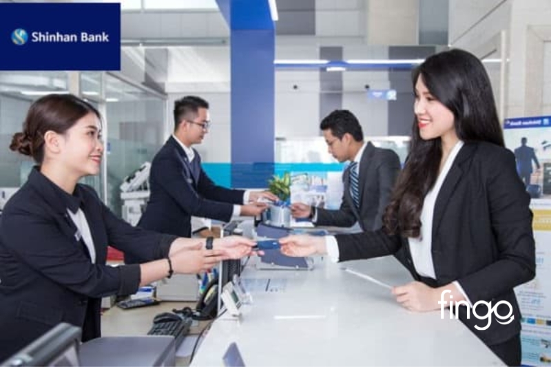Kiểm tra số dư tối thiểu của Shinhan Bank tại phòng giao dịch