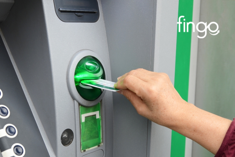 Kích hoạt thẻ LPBank tại ATM.