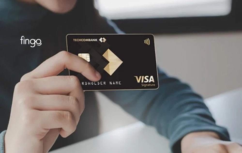 Thẻ đen Techcombank là gì?