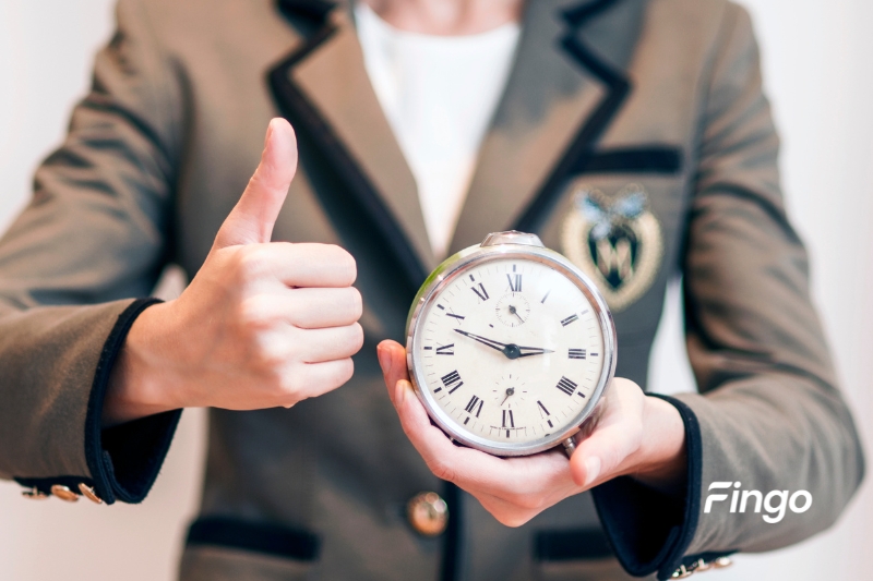 Nên đóng phí thường niên thẻ tín dụng UOB đúng hạn.