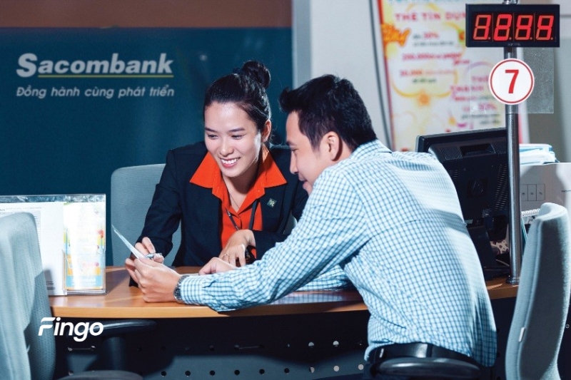Gia hạn thẻ tín dụng Sacombank trực tiếp tại ngân hàng