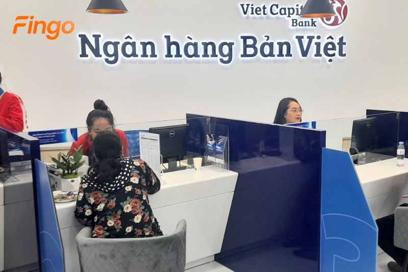 Mở thẻ tín dụng Bản Việt tại quầy giao dịch