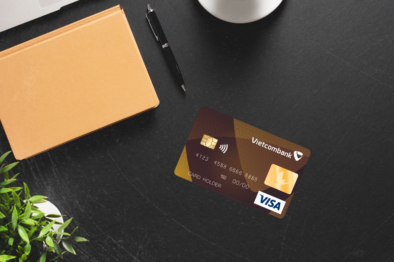 Số thẻ tín dụng Vietcombank nằm ở đâu?