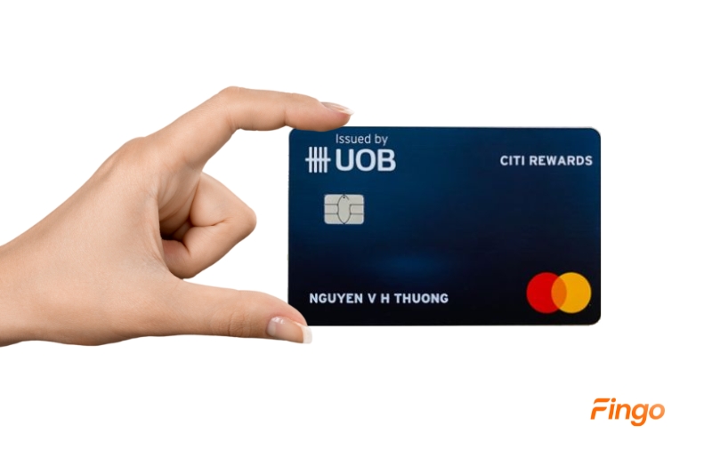 Thẻ tín dụng UOB Rewards.