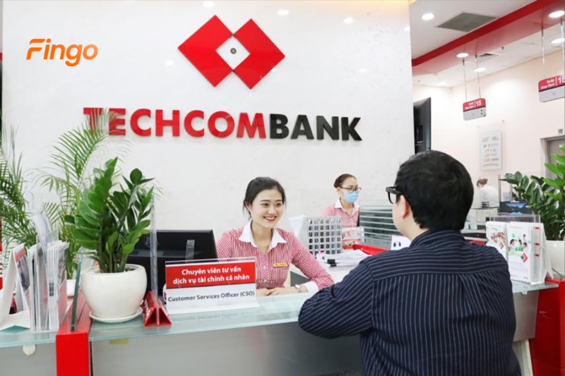Các bước gia hạn thẻ tín dụng Techcombank tại quầy giao dịch