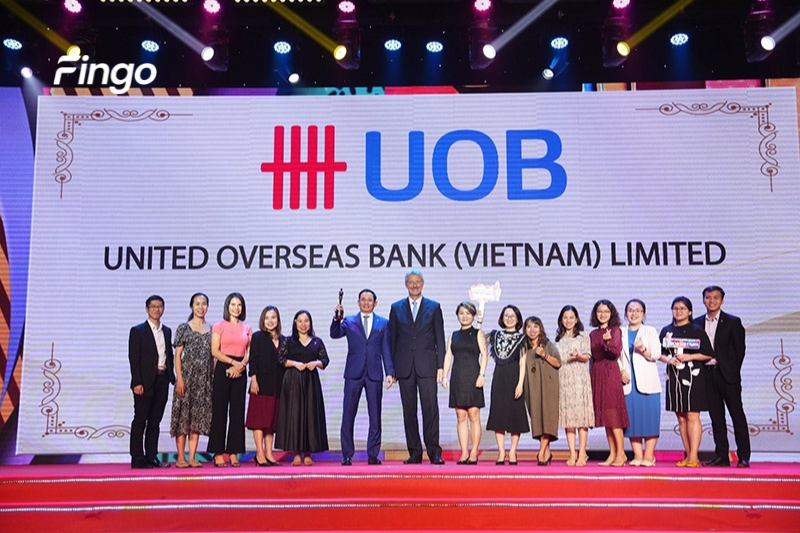 Ngân hàng UOB với nhiều giải thưởng.