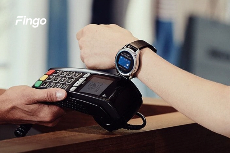 Thanh toán với Galaxy Watch.