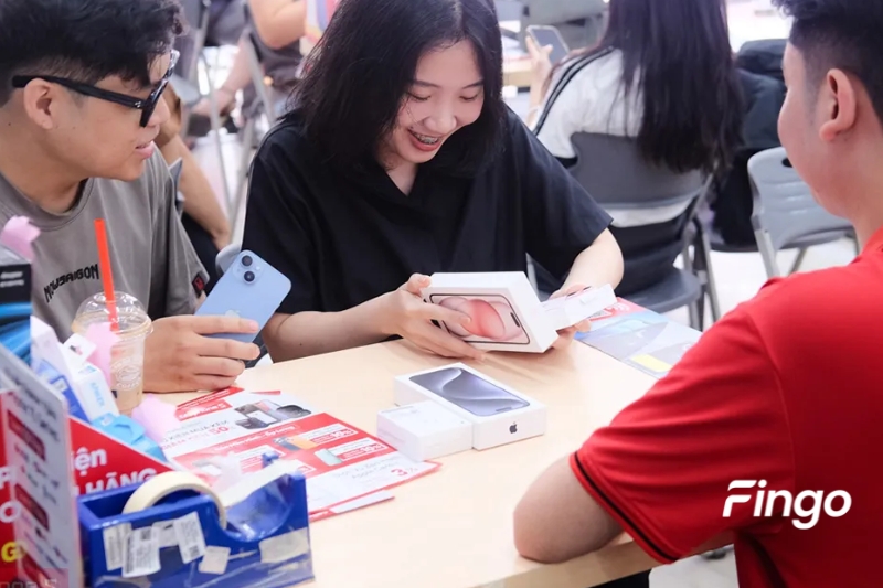 Trực tiếp tại cửa hàng
