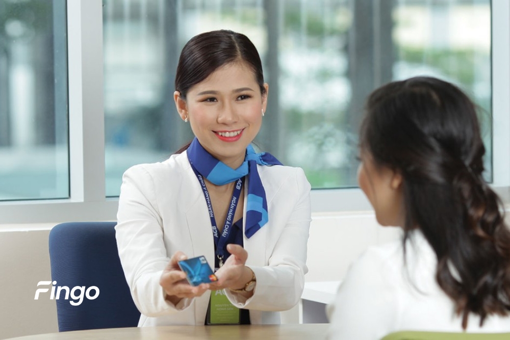 Cách chuyển đổi thẻ từ sang thẻ chip ACB tại quầy giao dịch