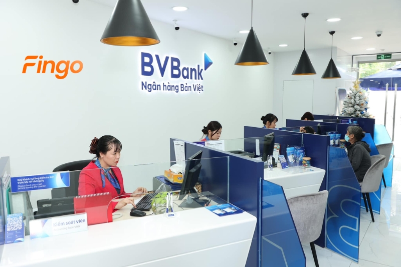 Chuyển tiền quốc tế Bản Việt tại quầy giao dịch