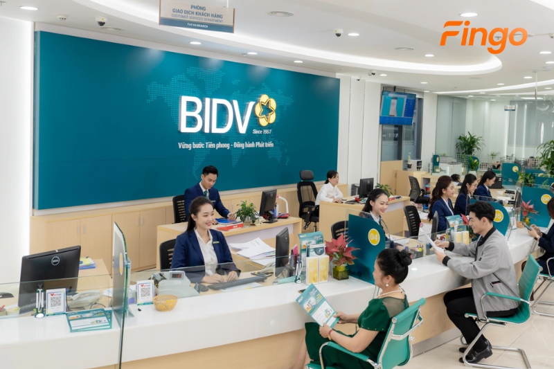 Đổi ngoại tệ ở ngân hàng BIDV tại quầy giao dịch