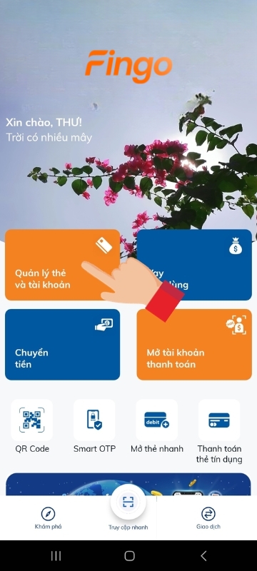 Chọn mục "Quản lý thẻ và tài khoản".