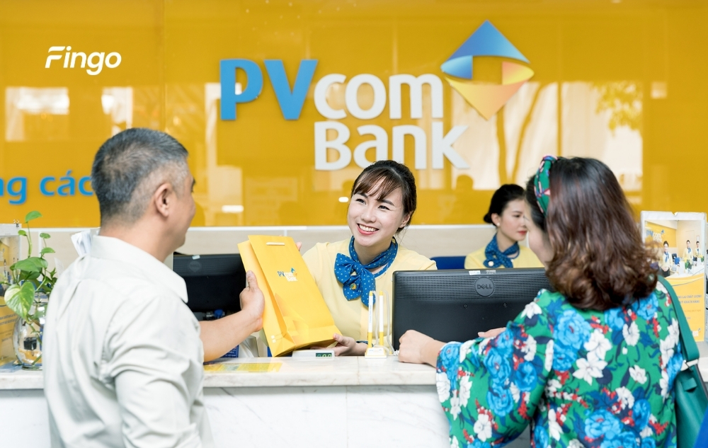 Đổi mã PIN thẻ PVcomBank tại quầy giao dịch
