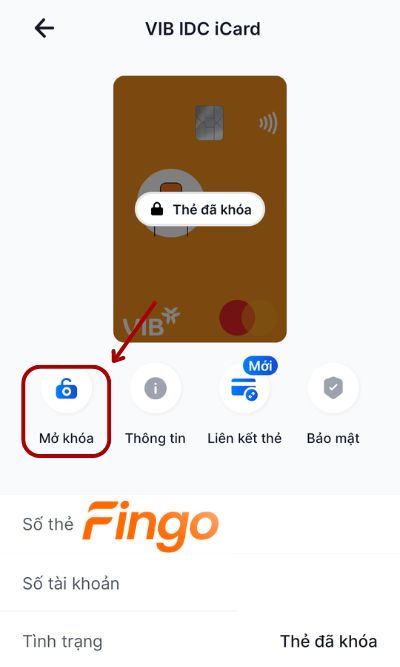 Đăng nhập tài khoản VIB của mình trong ứng dụng. Tại màn hình chính, chọn mục Thẻ tại thanh điều hướng. Sau đó chọn thẻ VIB mà khách hàng muốn mở khóa