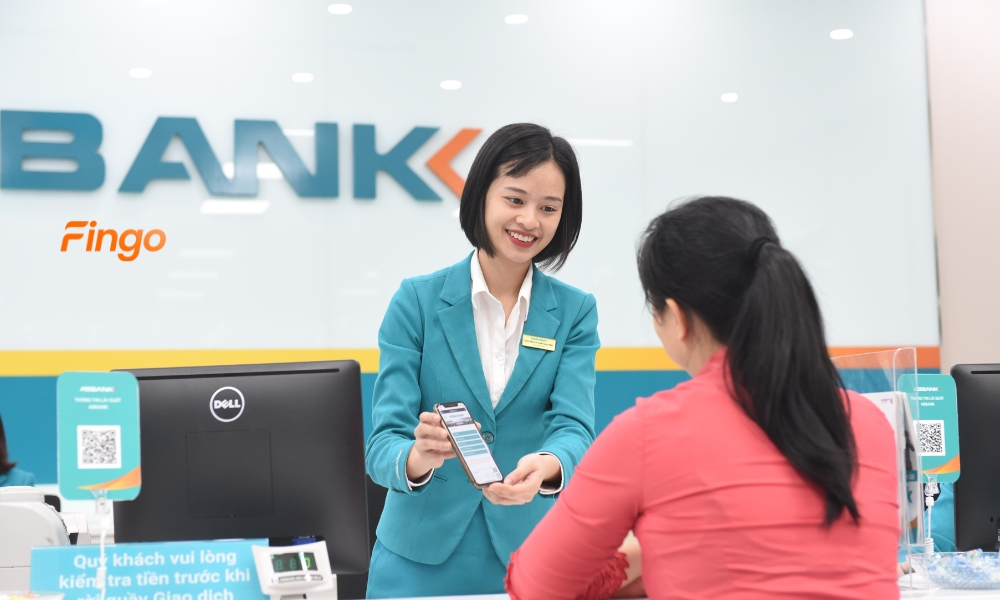 Mở thẻ tín dụng ABBank trực tiếp tại quầy giao dịch 