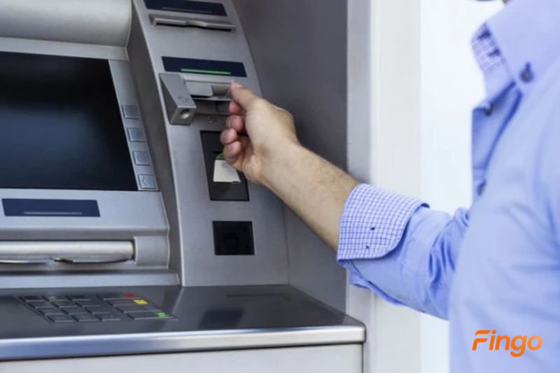 Hủy thẻ CIMB Bank tại máy ATM